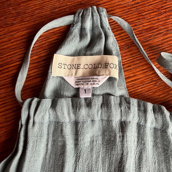 Stone Cold Fox Onyx gown 1 - Picture 2 of 4